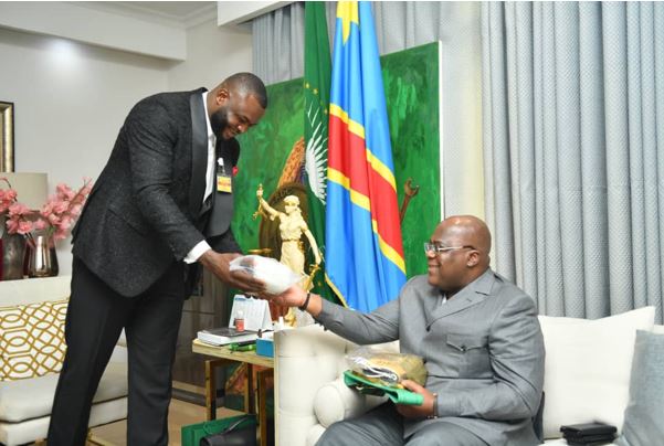 RDC : Reçu par Félix Tshisekedi, le boxeur Martin Bakole s'engage à contribuer à l'amélioration de la boxe au pays