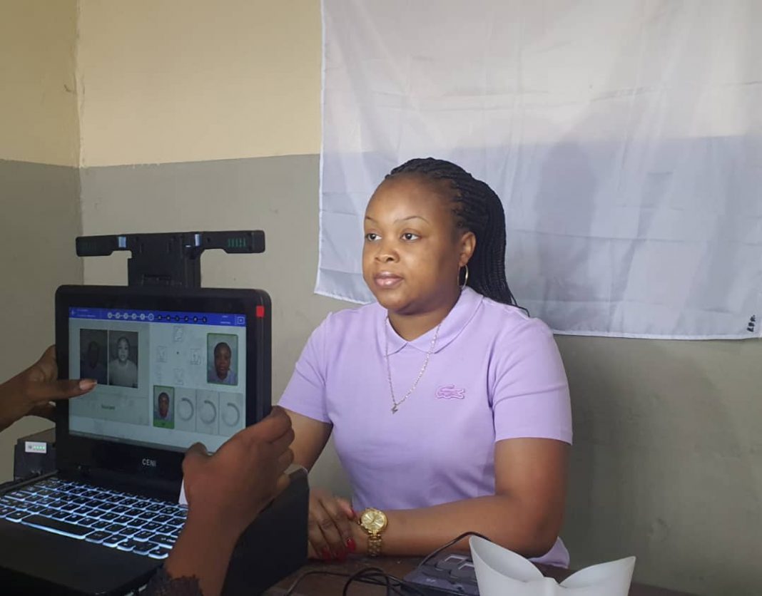Enrôlement à Kinshasa : DGA de l'OCC, Christelle Mwabilu invite les jeunes et les femmes à accomplir ce devoir civique