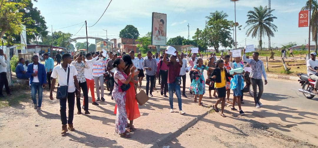 Kananga: Les étudiants de l'ISES protestent contre la hausse des frais académiques de 565.000Fc à 1.000.000 Fc