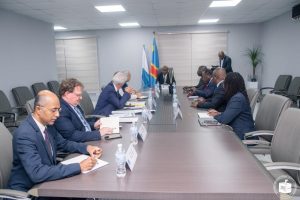 Élections 2023 : L'accompagnement de l’union Européenne au cœur des échanges entre Dénis Kadima et Didier Reynders